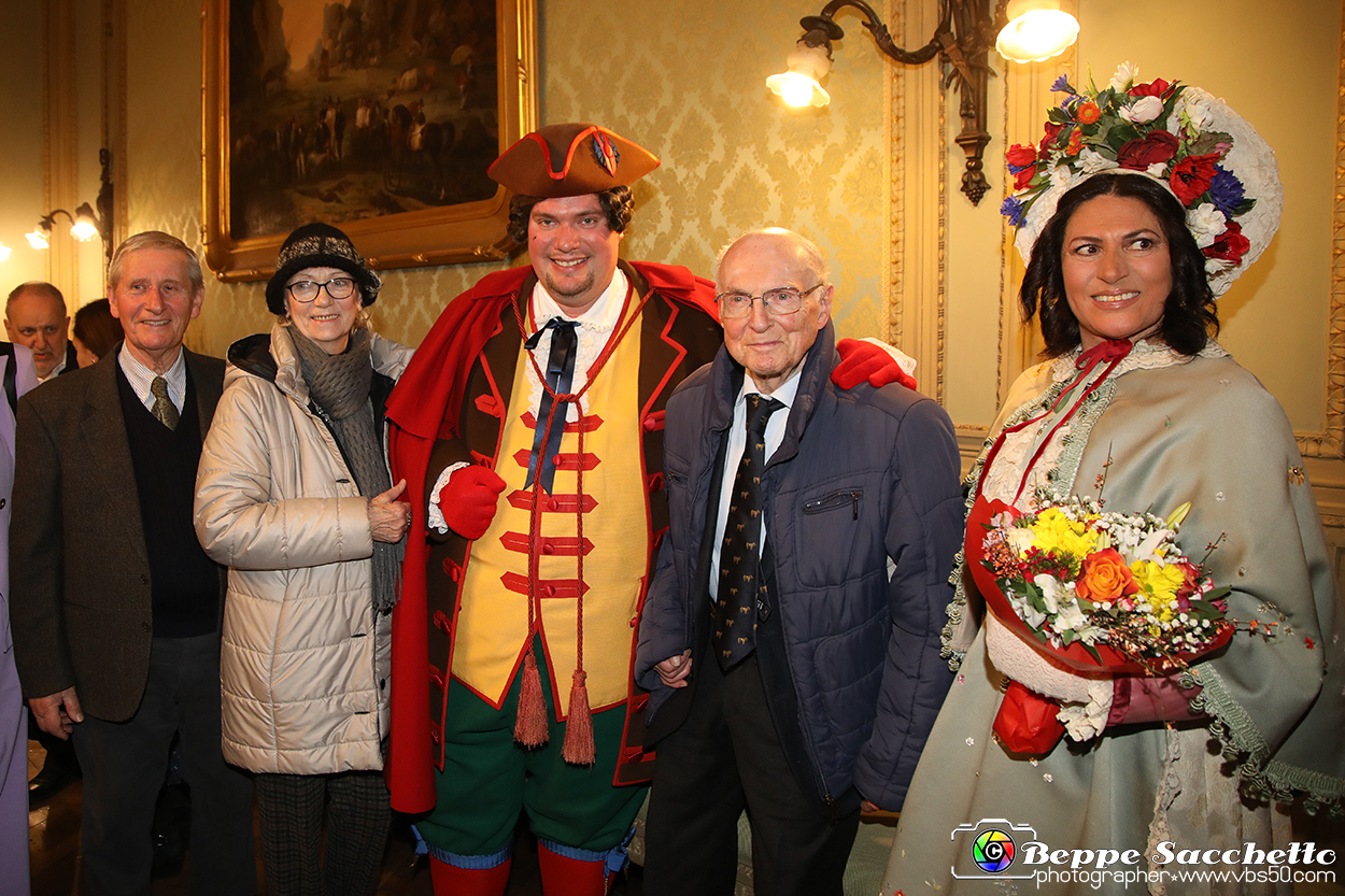 VBS_3678 - Investitura Ufficiale Gianduja e Giacometta Famija Turineisa - Carnevale di Torino 2024.jpg